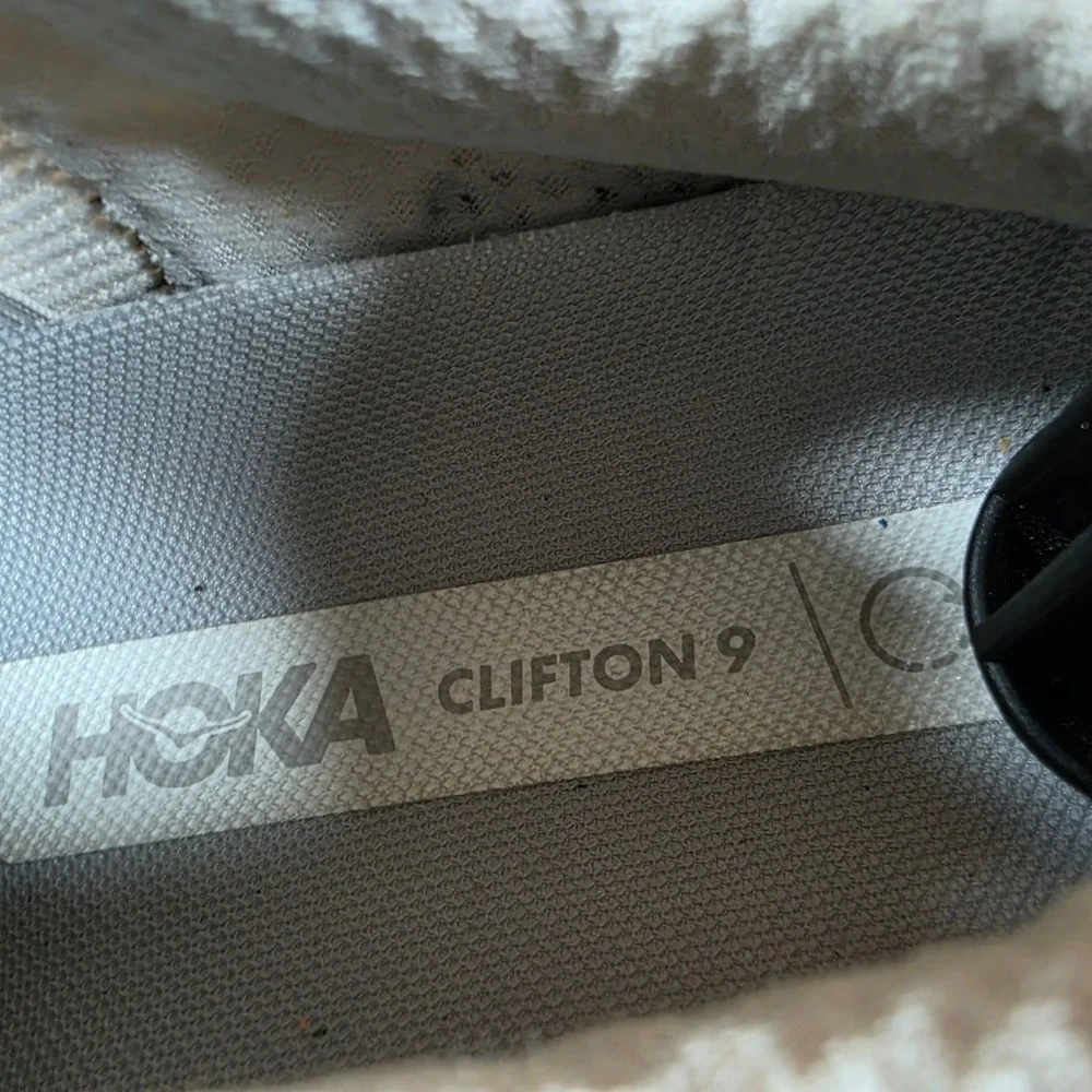 Hoka Clifton 9 Running Shoes Mens 8.5 White Athletic Sneakers 1127895 WWH